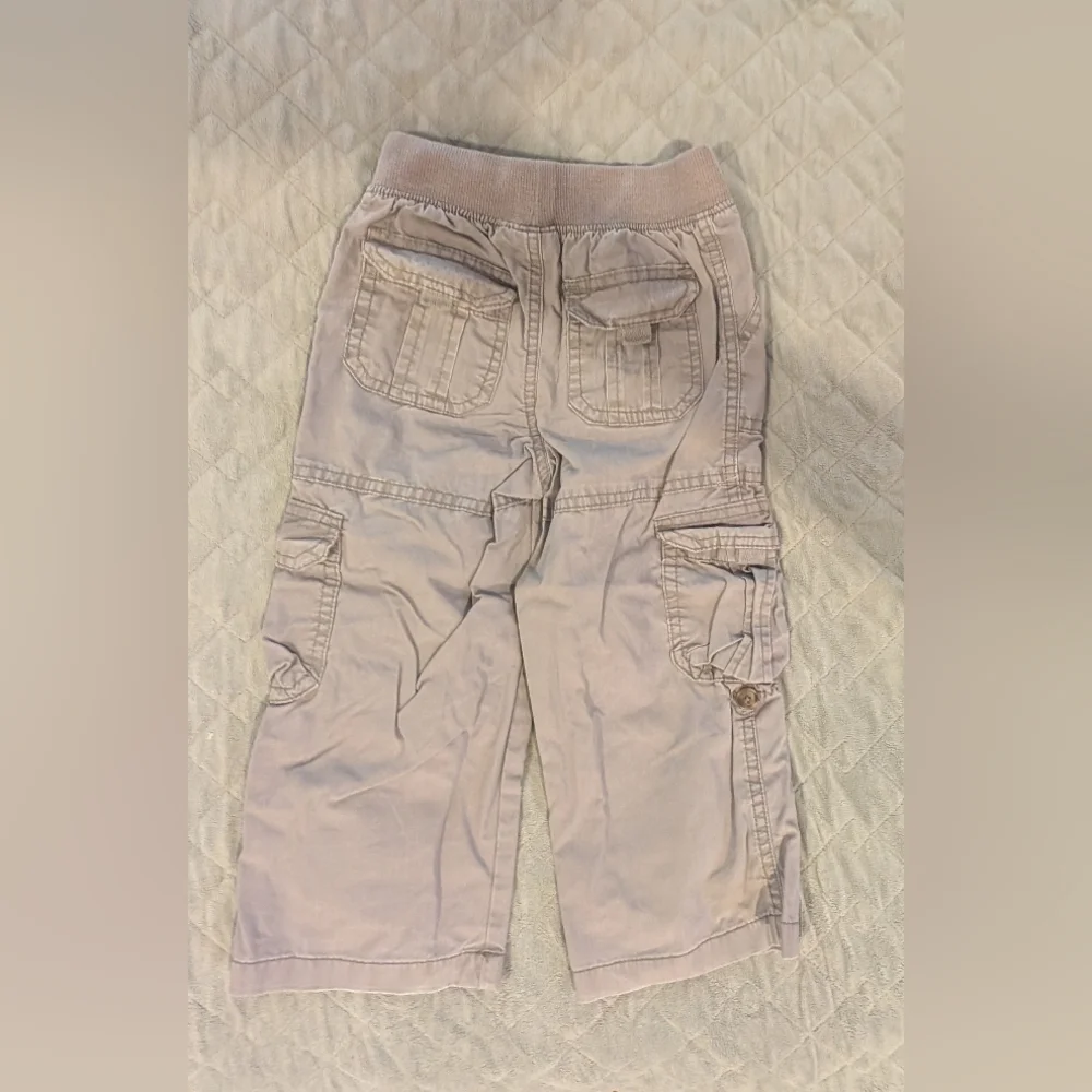 3T Bluey Shirt And Gray Cargo Pants